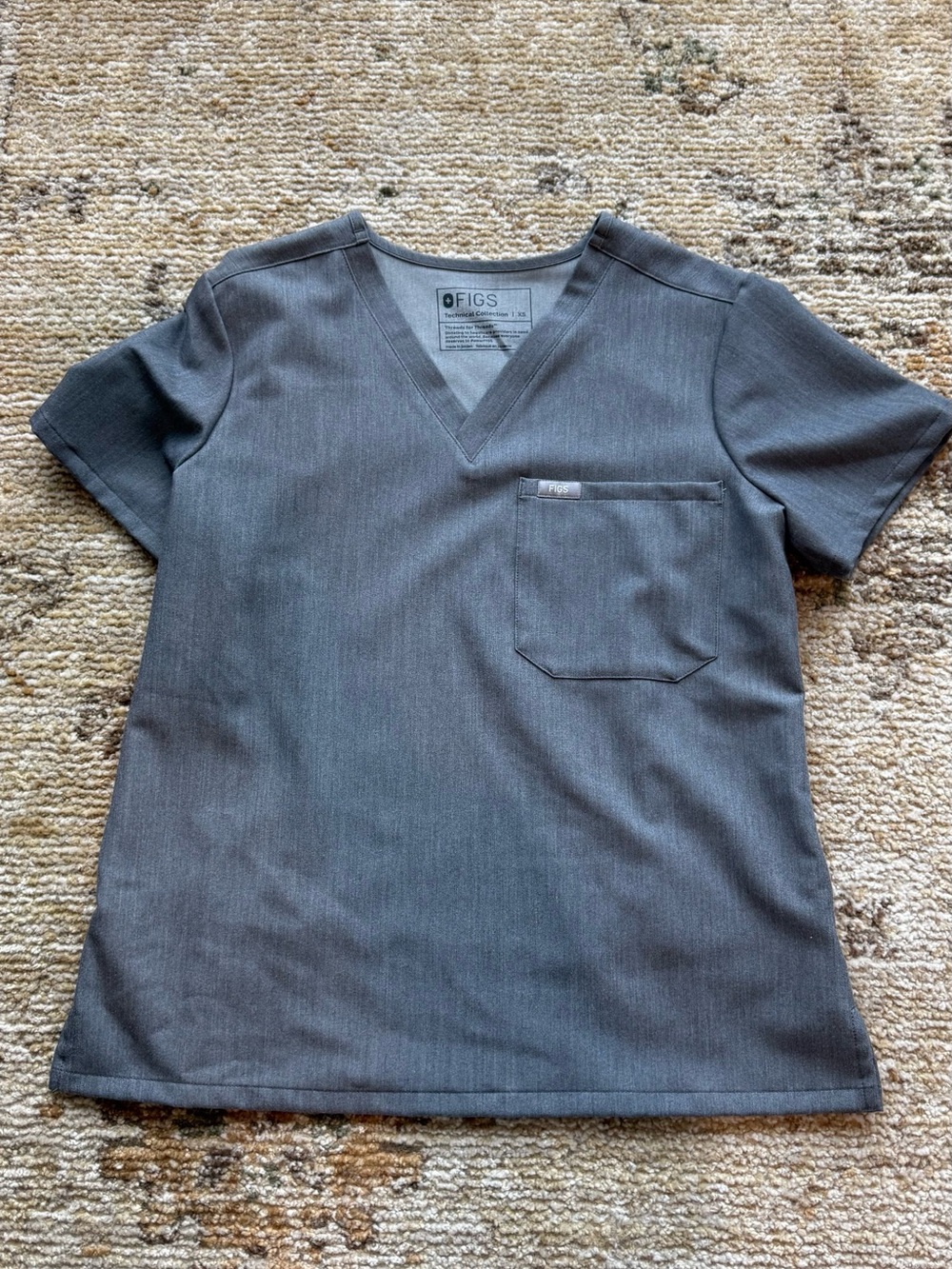 FIGS Graphite Scrub Top - XS